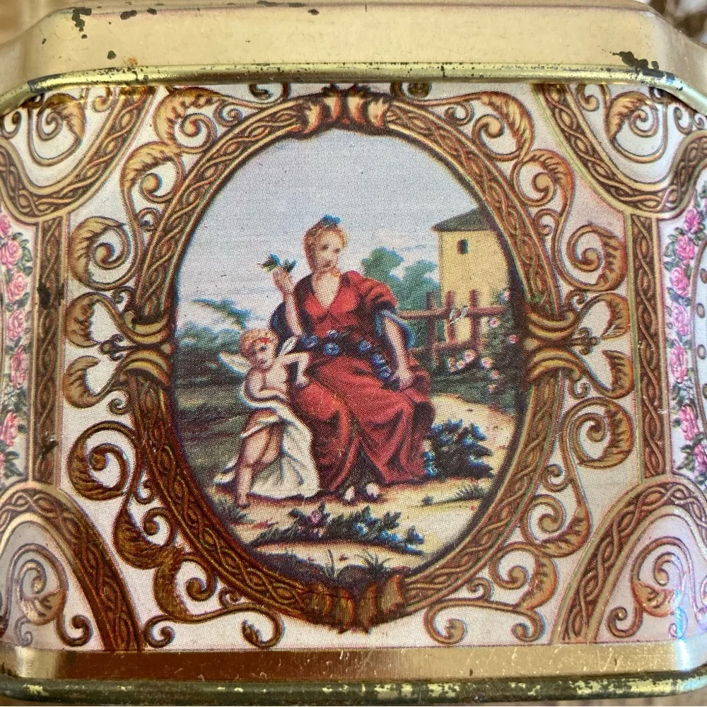 Vintage Metal Tin Meister Brazil Trinket Box